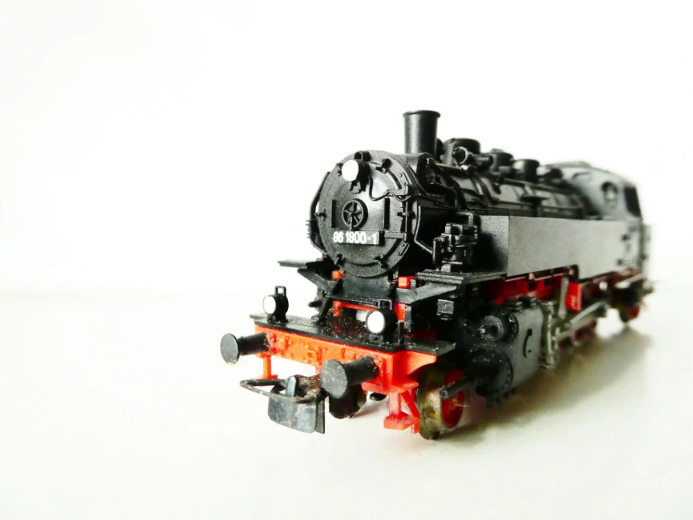 H0 PIKO Parní lokomotiva BR 86 1800-1 DR PĚKNÝ STAV