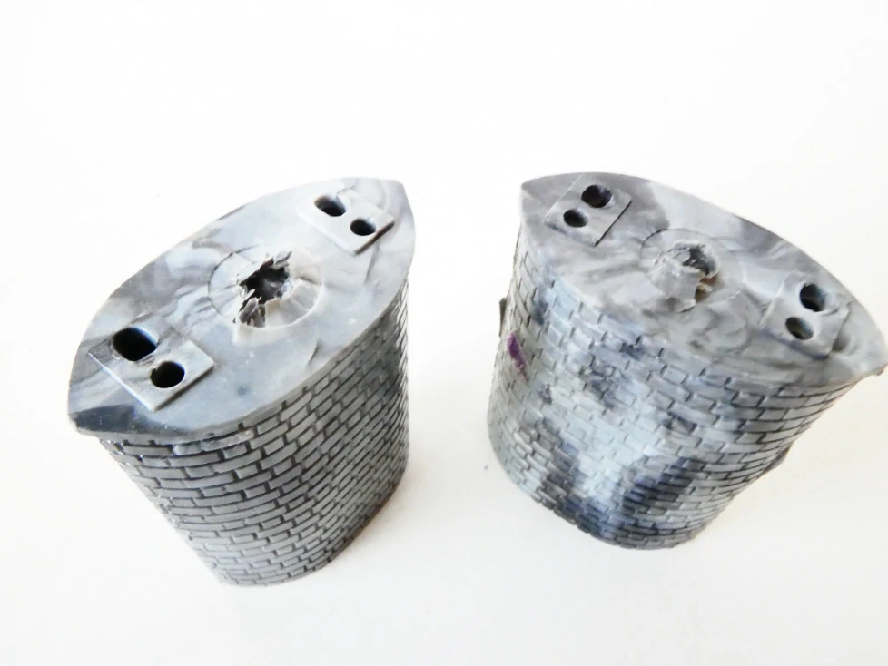 N SET 2 ks Mostní pilíř výška 5 cm