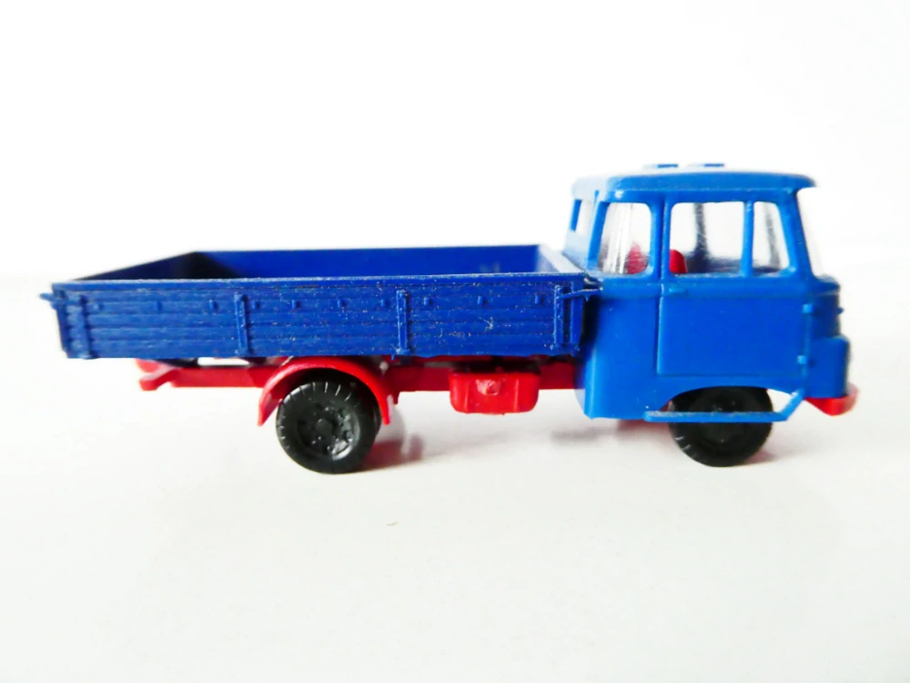H0 SPM Nákladní automobil ROBUR  - krátký valník 