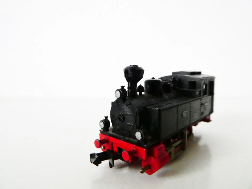 N FLEISCHMANN 7000 Parní lokomotiva Lok 7 NA SERVIS (v jednom směru zastavuje)