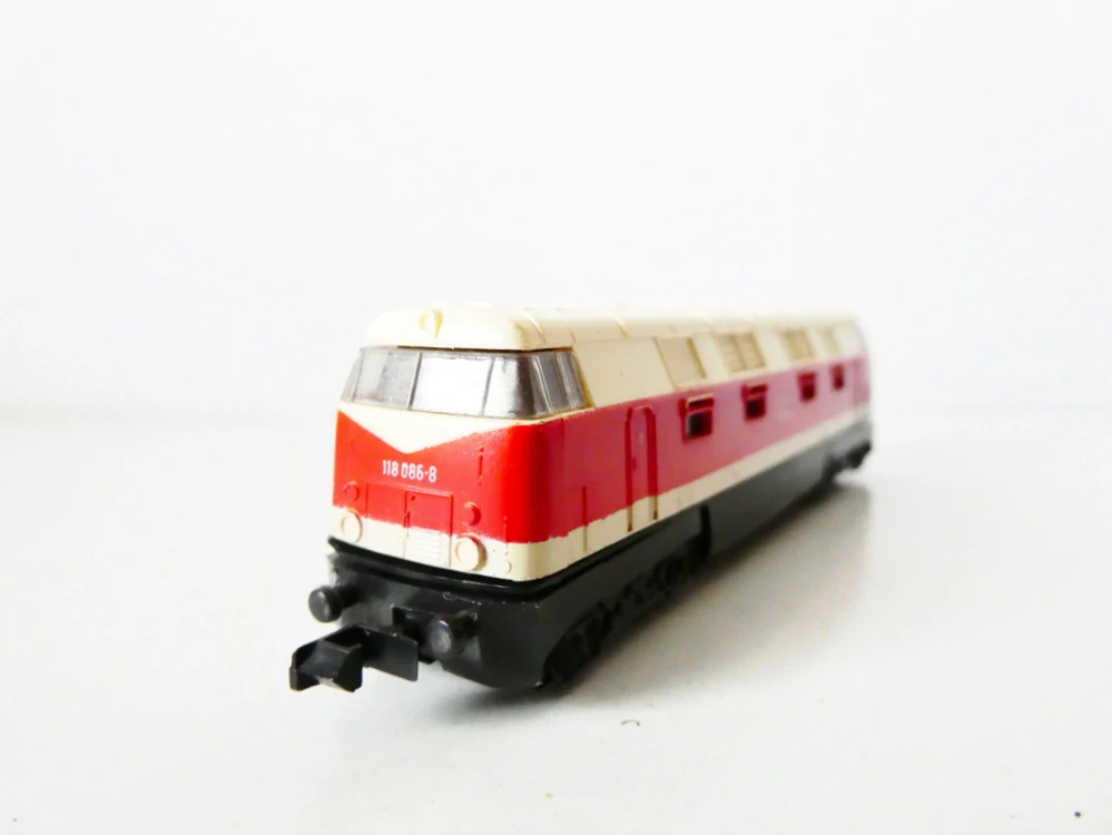 N PIKO Dieselová lokomotiva BR 118 086-8 DR PĚKNÝ STAV