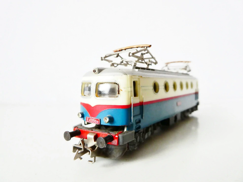 TT BTTB Elektrická lokomotiva E499 001 PĚKNÝ STAV