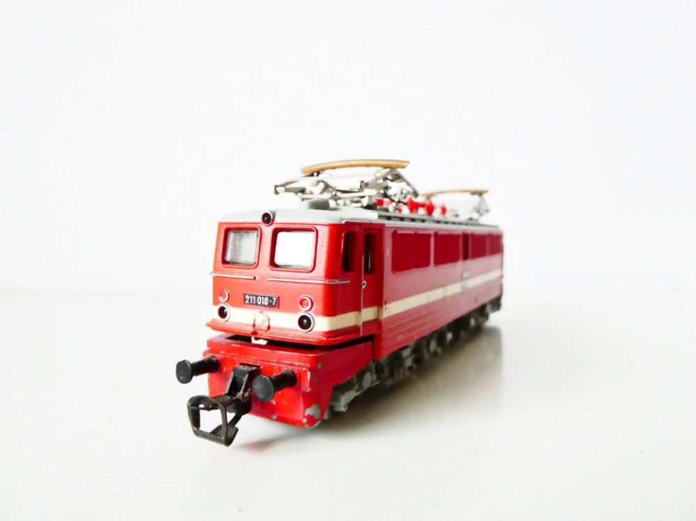 TT GÜTZOLD Elektrická lokomotiva BR 211 018 - 7 DR PĚKNÝ STAV
