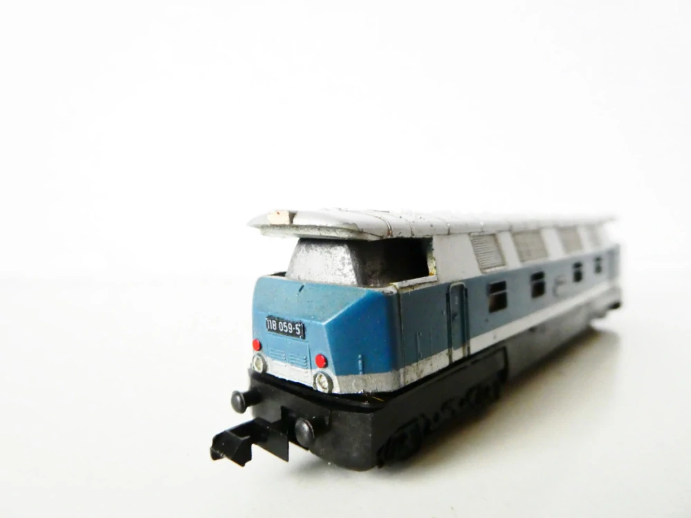 N PIKO Dieselová lokomotiva BR 118 059-5 DR