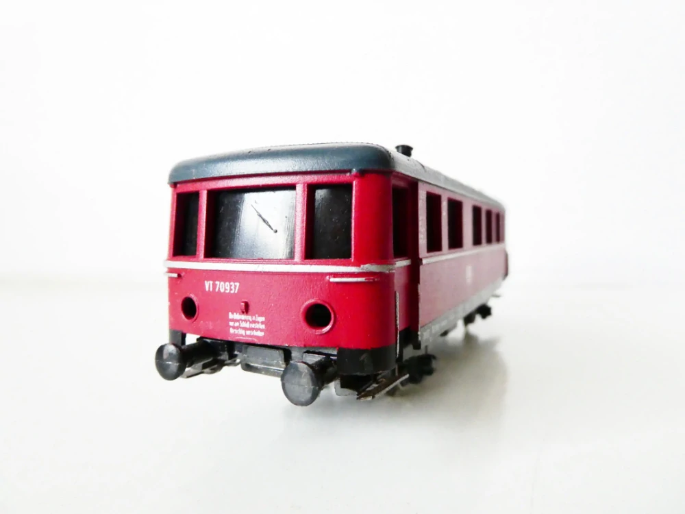 H0 PIKO Kastle a podvozek k motorovému vozu VT 70937 PĚKNÝ STAV