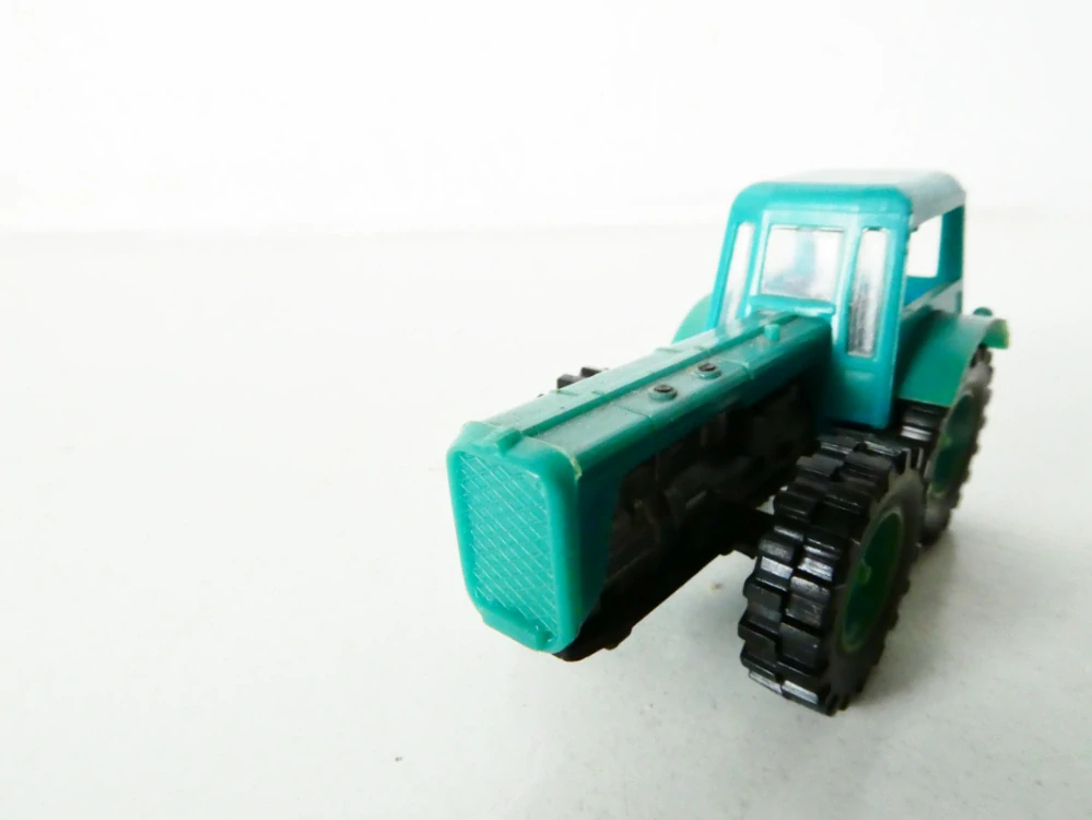 H0 Traktor modrý PĚKNÝ STAV