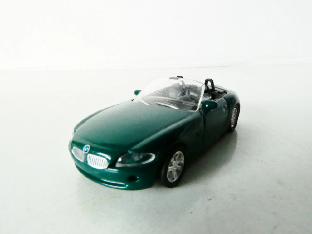 H0 Osobní automobil Cabriolet zelený Ferrero