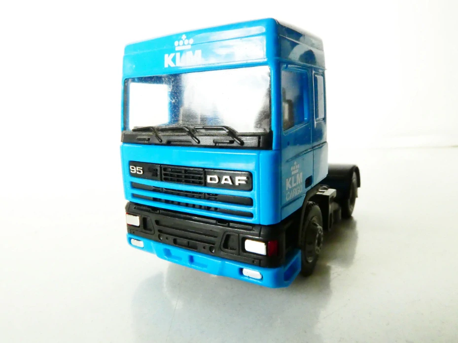 H0 HERPA Nákladní automobil - tahač KLM