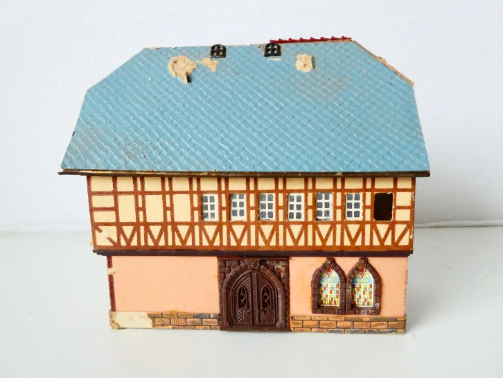 TT Hrázděný dům (kartonový model)