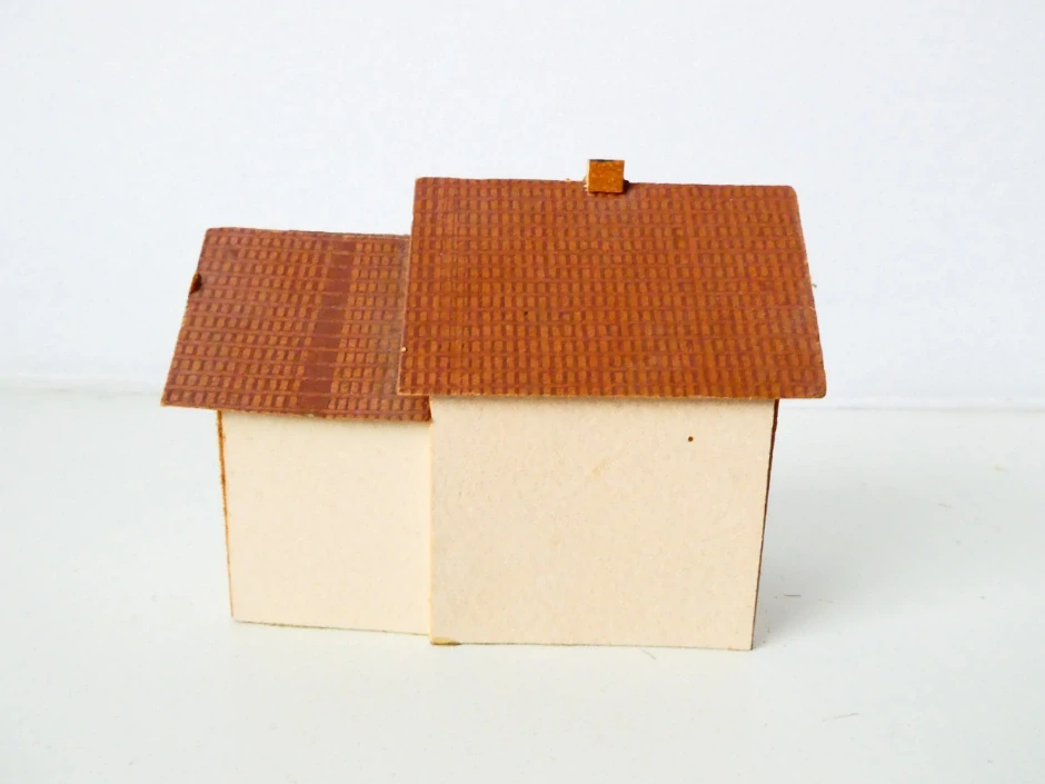 TT Hrázděný dům (kartonový model)