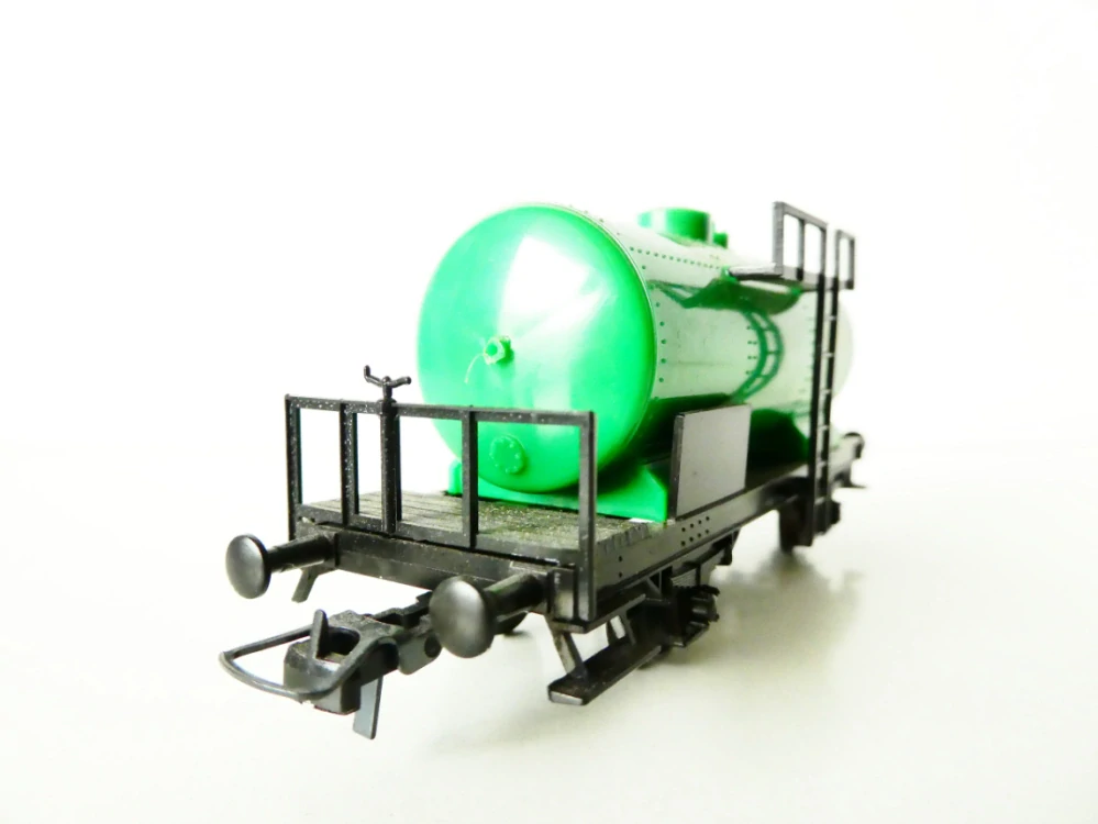 H0 ROCO Cisternový vůz BP TOP STAV 