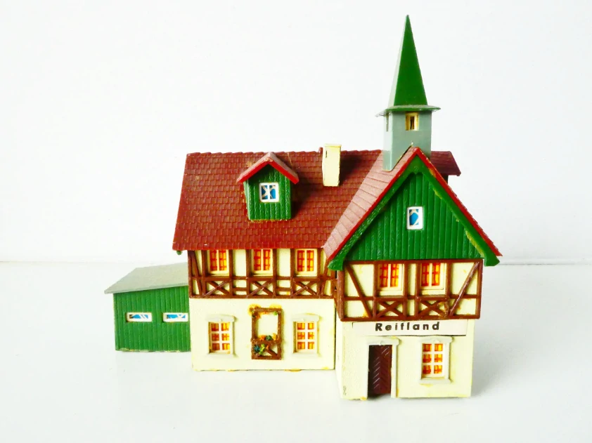 TT Drážní budova hrázděná Reifland - nádraží