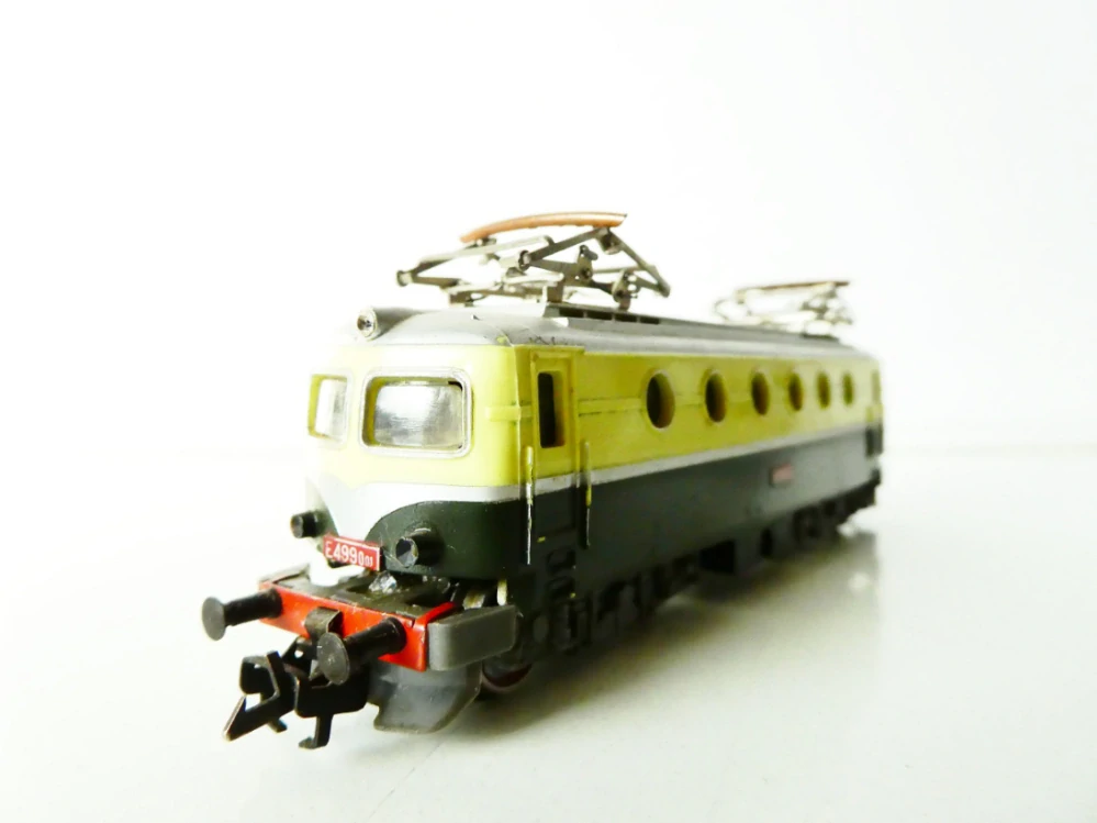 TT ZEUKE Elektrická lokomotiva E499 001 PĚKNÝ STAV