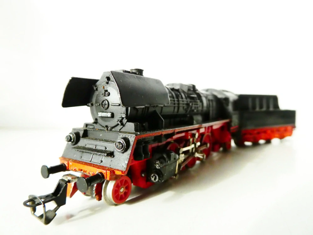TT BTTB Parní lokomotiva BR 35 1111 DR s tendrem OSVĚTLENÁ v krabičce