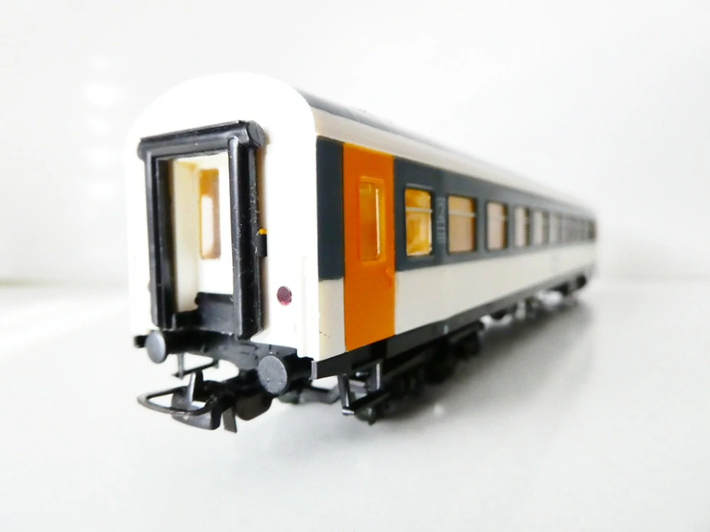 H0 PIKO Osobní vůz 2. tř. 5187 20.71 799.1 SNCF TOP STAV