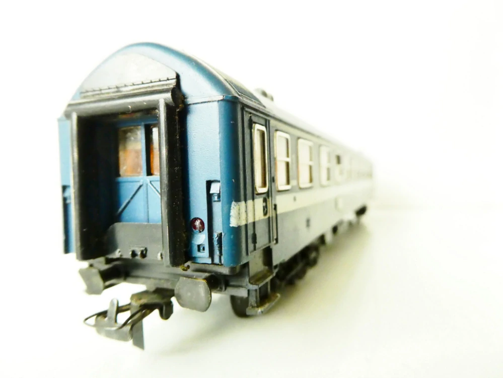H0 SCHICHT Osobní vůz 1. tř. 51 55 19-51 018-1 MAV
