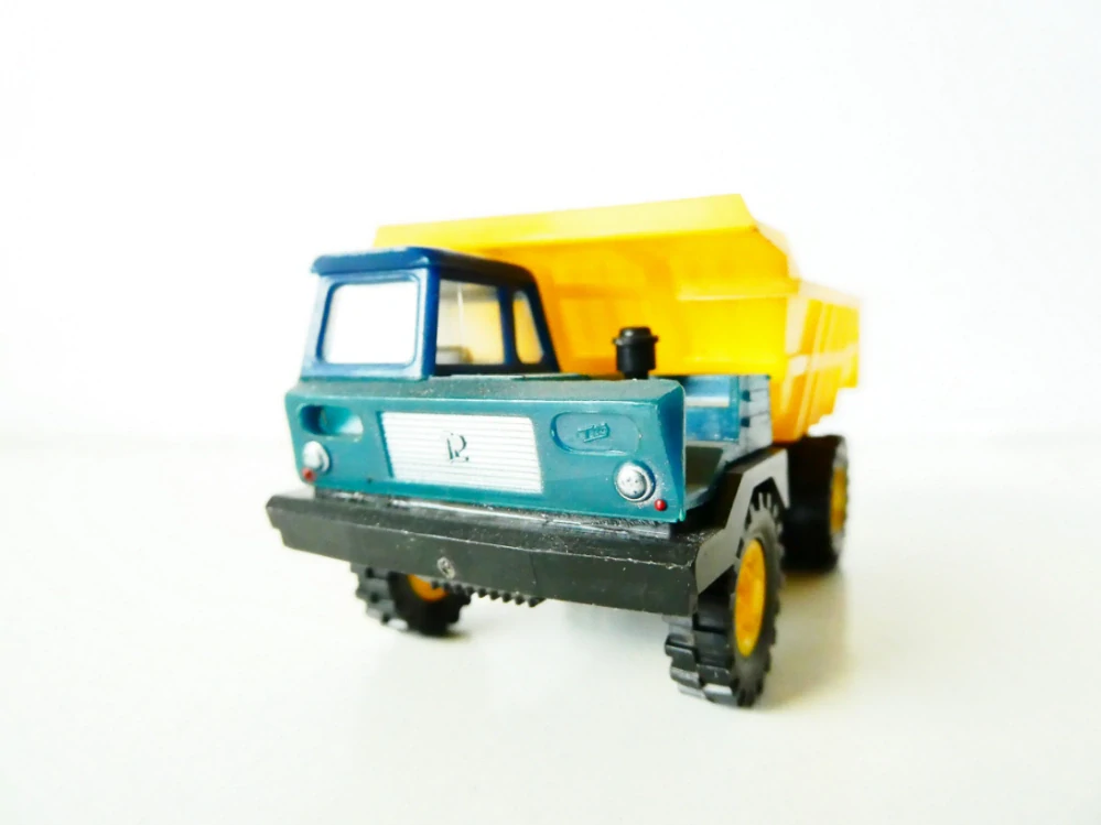 H0 Nákladní automobil sklápěčka 