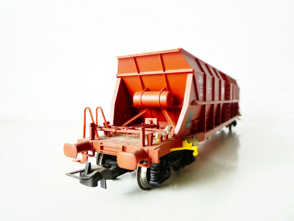 H0 Electrotren Výsypný vůz s nákladem uhlí 21 80 666 0011-3 DB TOP STAV v orig. krabičce