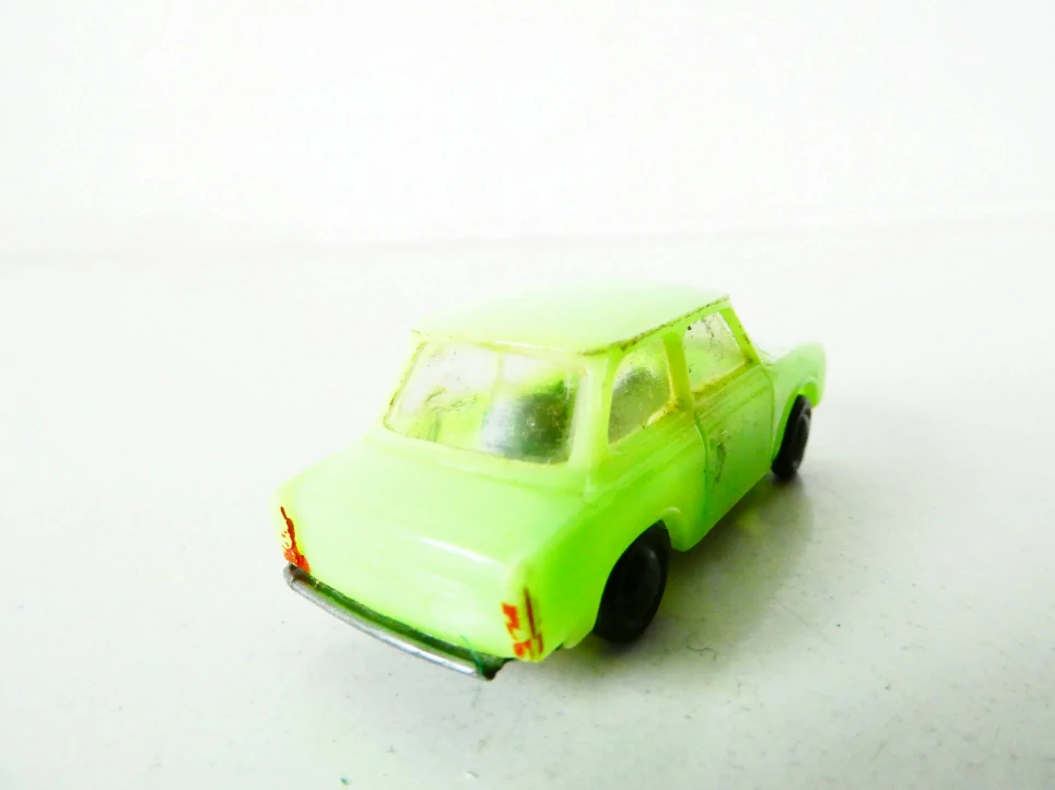 H0 Osobní automobil Trabant 601 zelený