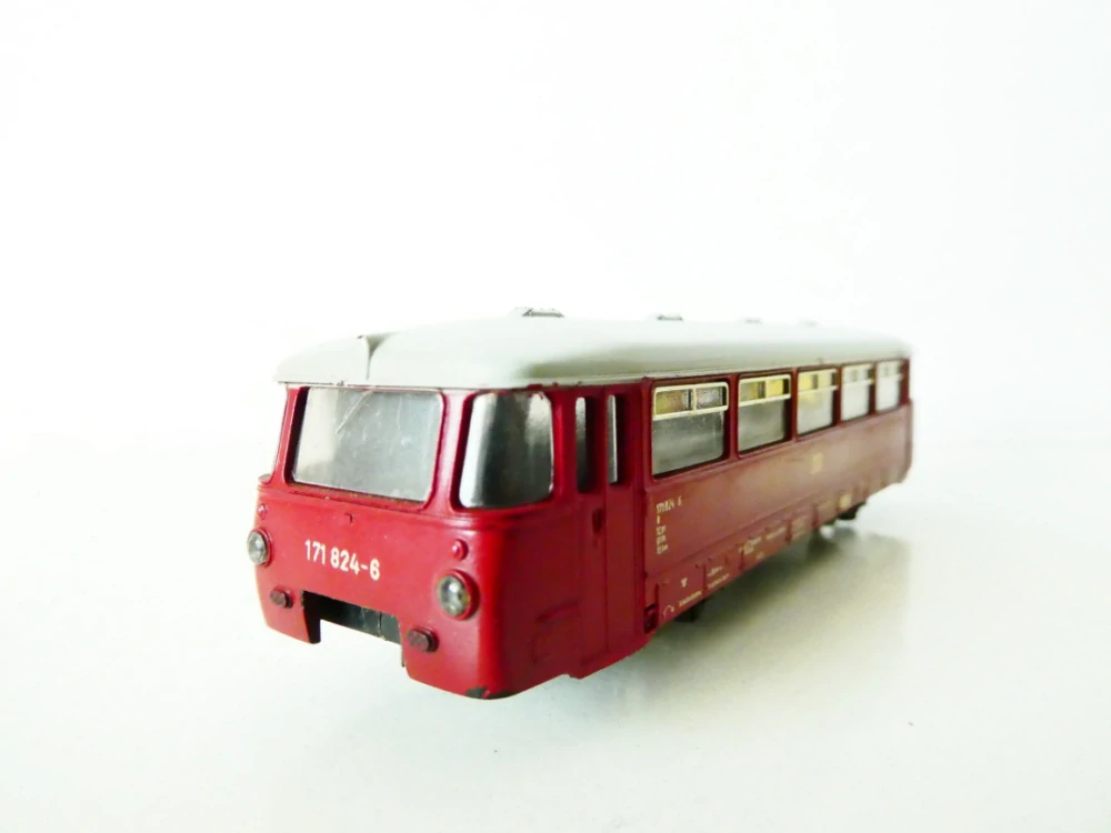 TT BTTB Vůz 171 824-6 k motorové soupravě LVT DR
