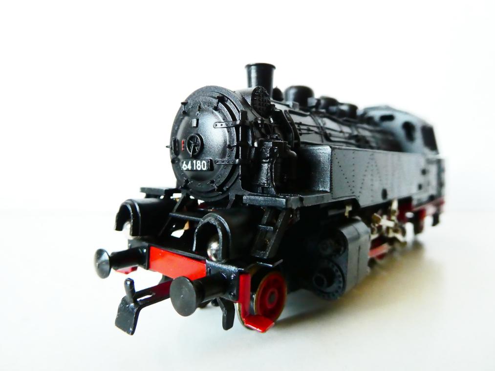 H0 PIKO Parní lokomotiva BR 64 180 DR OSVĚTLENÁ TOP STAV