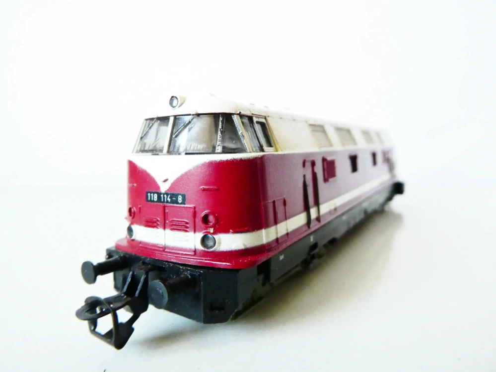 TT BTTB Dieselová lokomotiva BR 118 114-8 DR OSVĚTLENÁ TOP STAV