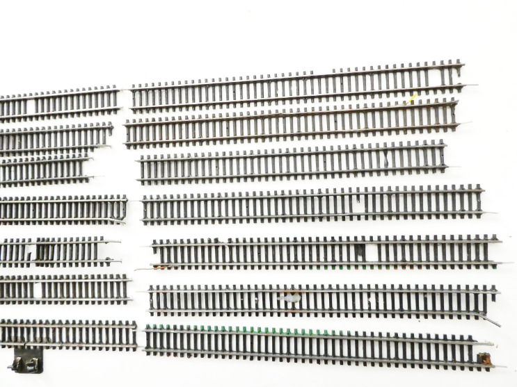 TT BTTB/ZEUKE SET 14 ks Koleje s poškozením pražců a opotřebením Rovná kolej 6110 - 228 mm (545/103)