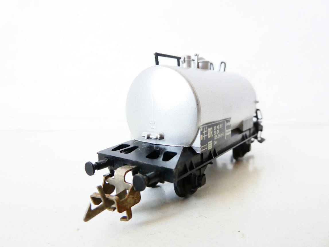 TT ZEUKE Cisternový vůz stříbrný DR