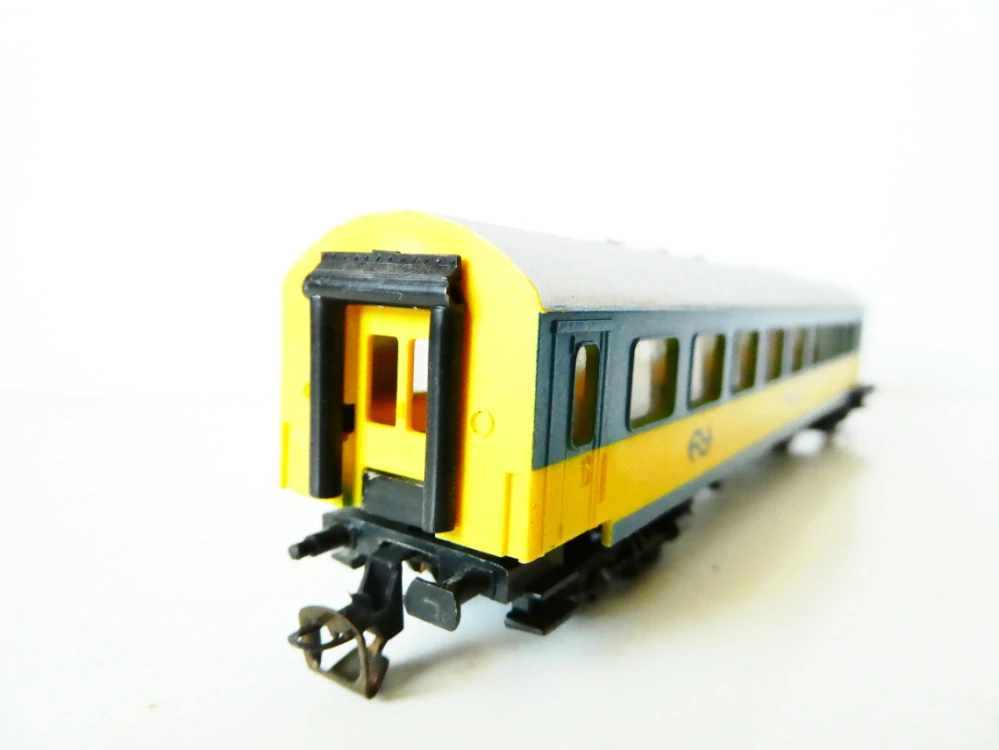 TT BTTB Osobní vůz 50 84 20 - 70 813 - 5 REKO NS - kratší verze