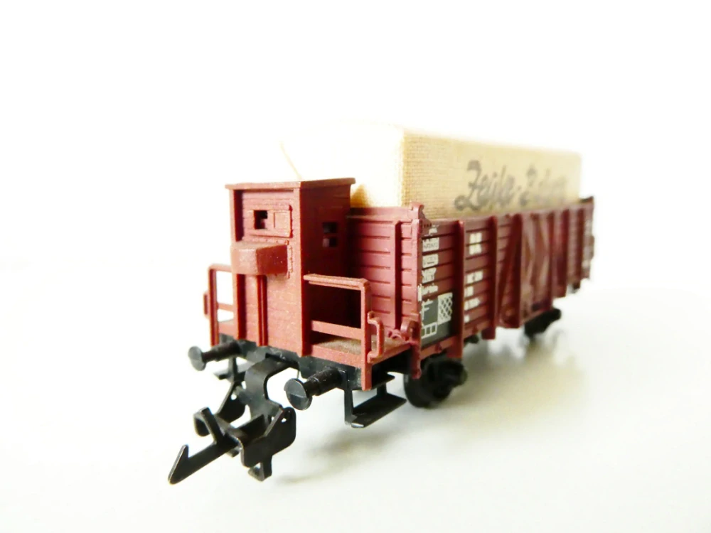 TT ZEUKE Nákladní vůz otevřený s nákladem a budkou brzdaře TOP STAV NEPOUŽITÝ v orig. krabičce