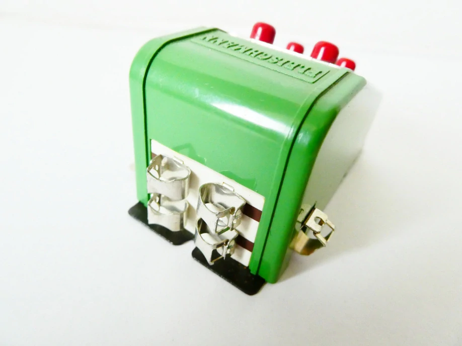 FLEISCHMANN 6922 Ovládací pult pro kolej s rozpojovačem spřáhel TOP STAV