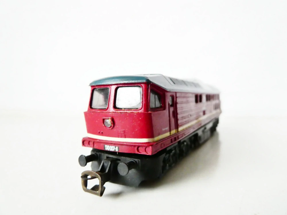 TT BTTB Dieselová lokomotiva BR 130 007-8 DR OSVĚTLENÁ