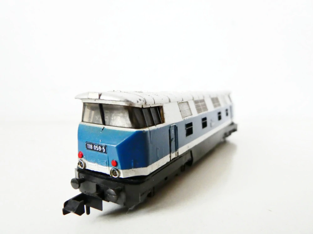 N PIKO Dieselová lokomotiva BR 118 059-5 DR PĚKNÝ STAV