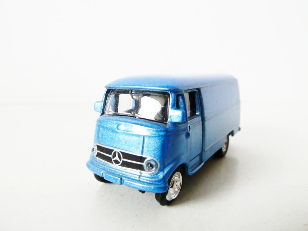 H0 Dodávka Mercedes modrá PĚKNÝ STAV