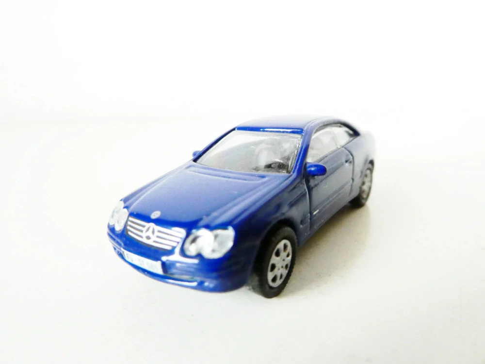 H0 Schuco Osobní automobil Mercedes TOP STAV