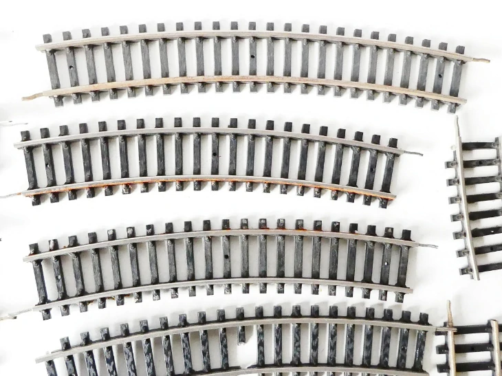 H0 PIKO SET Koleje s mírným poškozením pražců - 15 ks MIX - vše, co je na foto