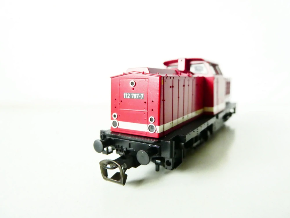 TT TILLIG 02580 Dieselová lokomotiva BR 112 787-7 DR TOP STAV OSVĚTLENÁ NEPOUŽÍVANÁ v krabičce s doplňky a návodem