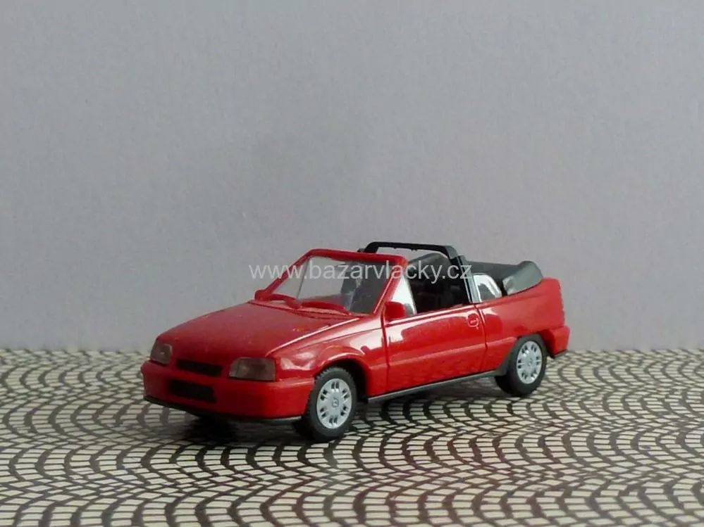 H0 Osobní automobil Opel HERPA v krabičce