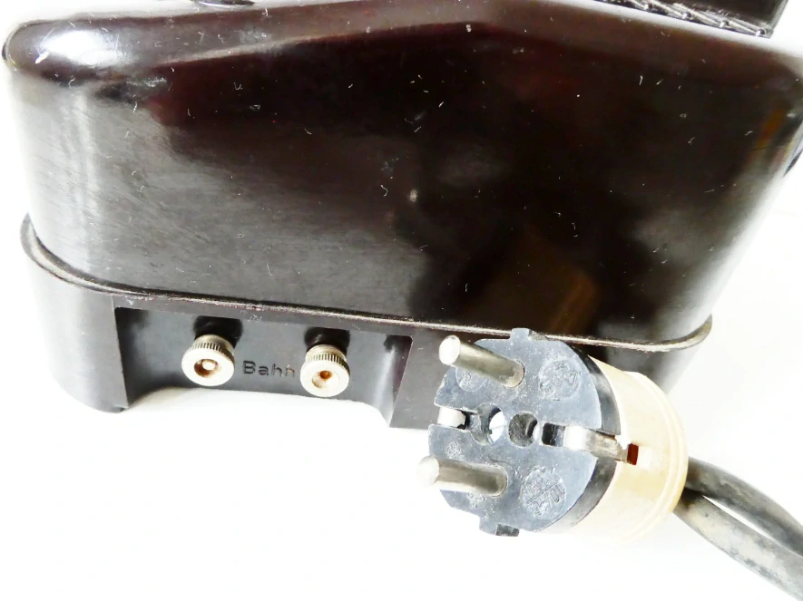 Bakelitové trafo PIKO Typ ME002g 25VA