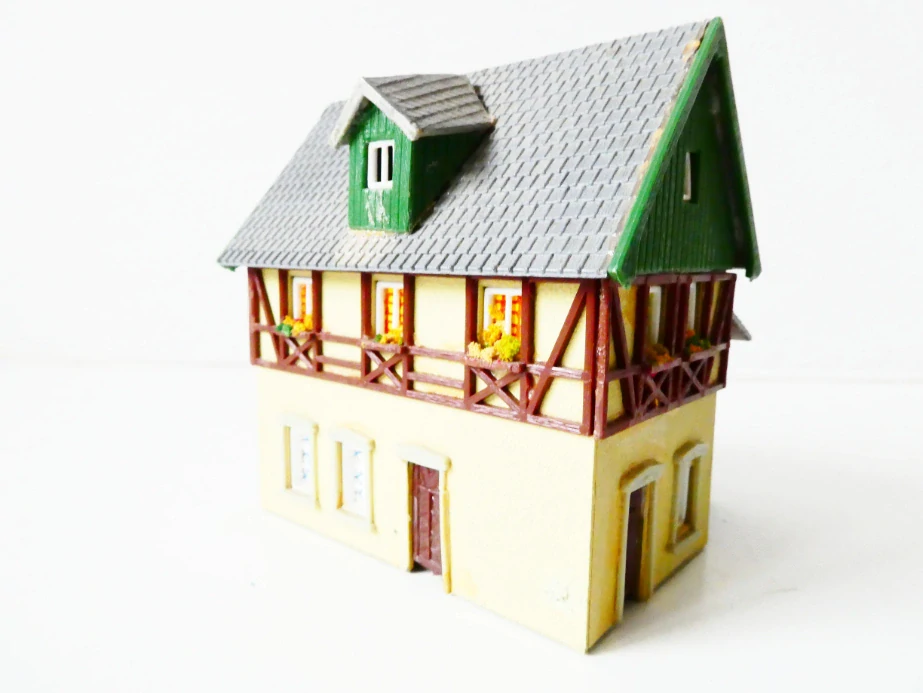 TT Hrázděný dům s kůlnou