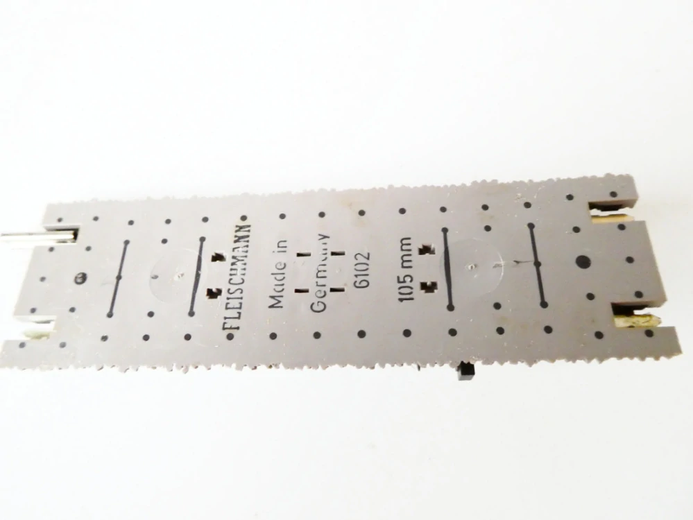 H0 Fleischmann 6102 Kolej rovná 105 mm se zarážedlem TOP STAV 
