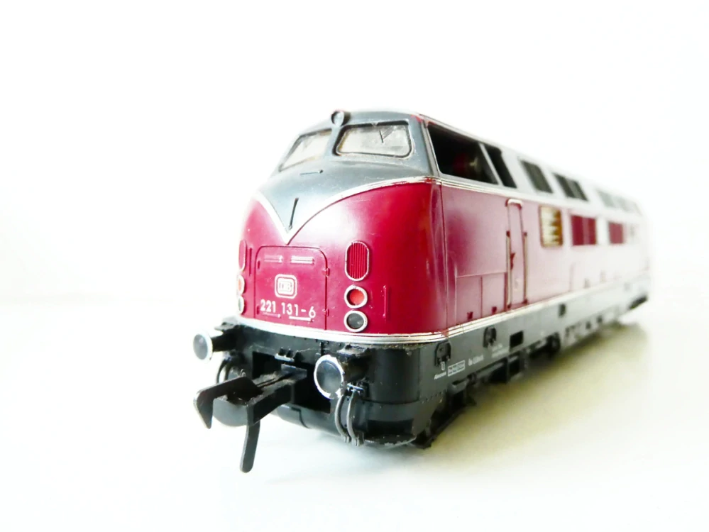 H0 FLEISCHMANN Dieselová lokomotiva BR 221 131-6 DB 