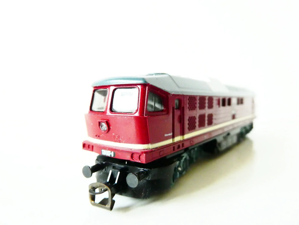 TT BTTB Dieselová lokomotiva BR 130 007-8 DR OSVĚTLENÁ TOP STAV v orig. krabičce s průvodním listem
