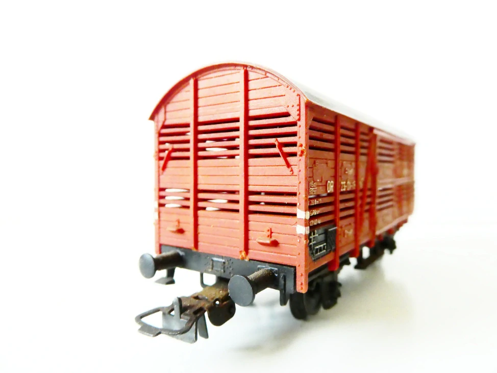 H0 PIKO Nákladní vůz na přepravu dobytka 23-01-18 DR PĚKNÝ STAV