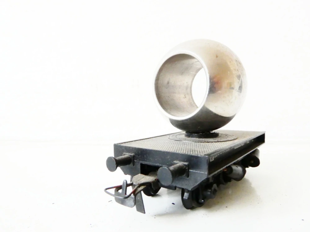 H0 Dietzel?  Plošinový vůz 30-50-949 6500-4 DR s nákladem kovová skruž PĚKNÝ STAV