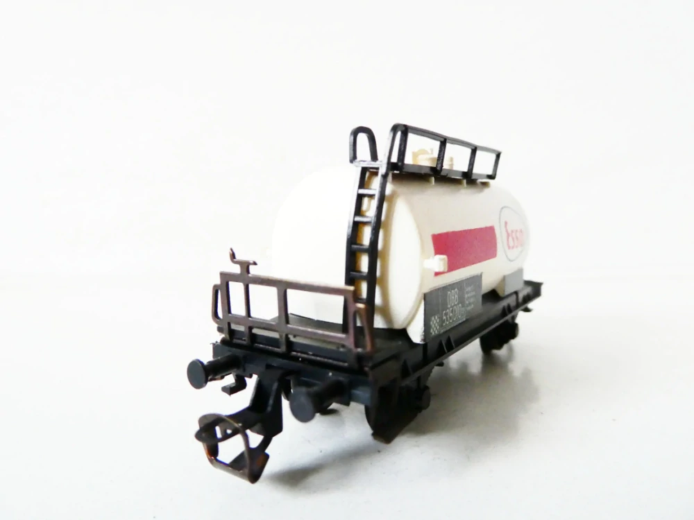 TT BTTB Cisternový vůz ESSO 535010 ÖBB TOP STAV