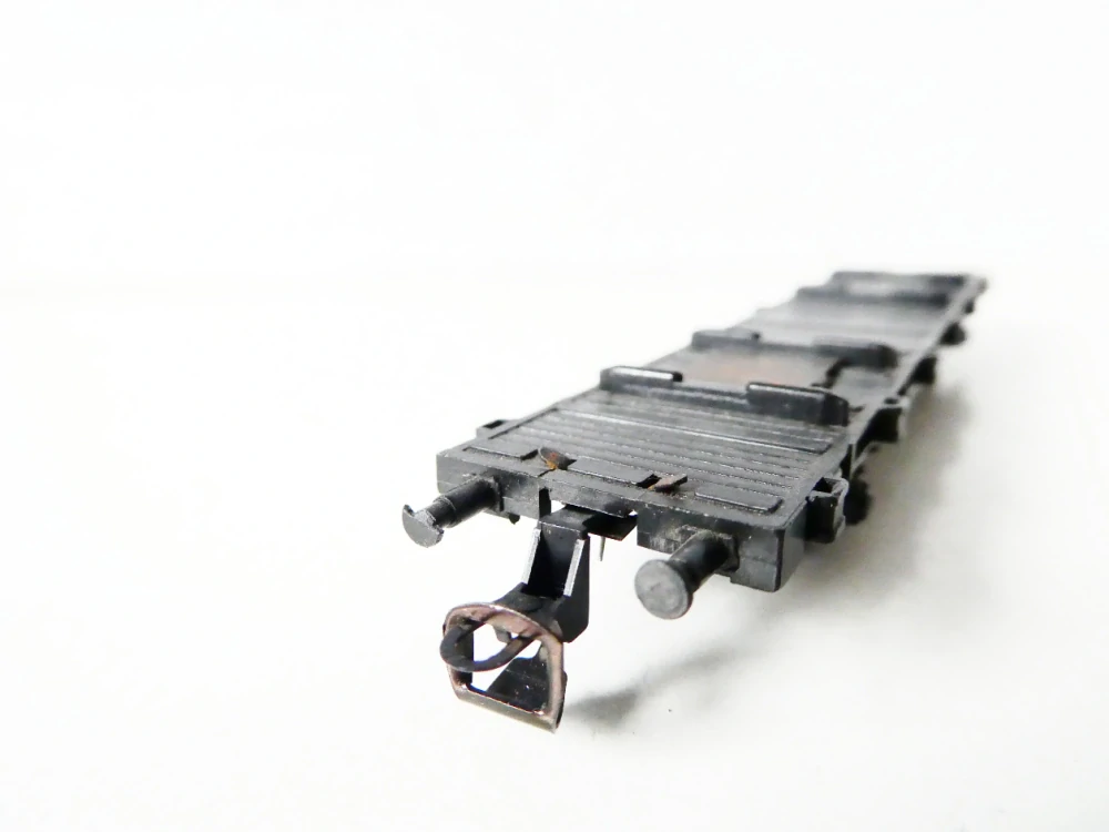 TT BTTB Plošinový klanicový vůz na přepravu kontejnerů 