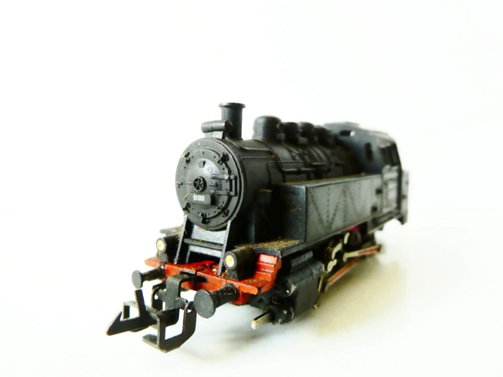 TT BTTB Parní lokomotiva BR 81 001 DR NA SERVIS (jede perfektně pozadu, popředu vrčí a nejede)