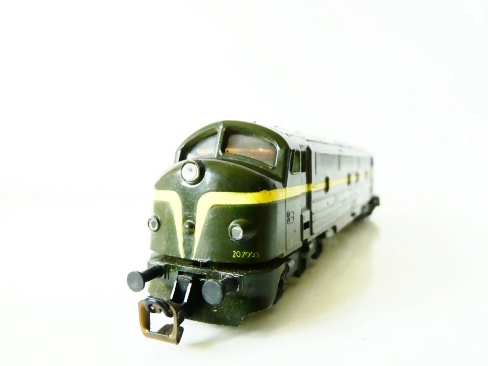 TT BTTB Dieselová lokomotiva NOHAB 202003 SNCB OSVĚTLENÁ 