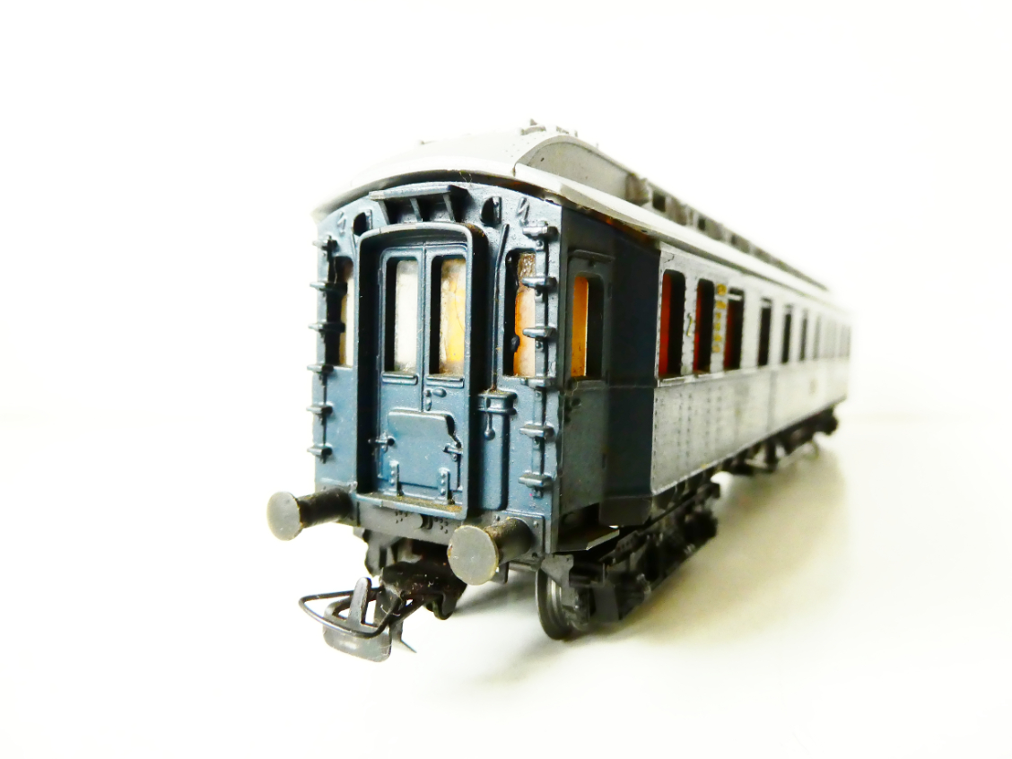 H0 SCHICHT Osobní vůz  2. tř. 18432 DR  OSVĚTLENÝ